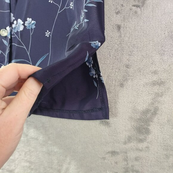 Two Twenty Womens Navy Floral Button Up Top S Petite Made in USA Garden Vibes - Picture 4 of 9